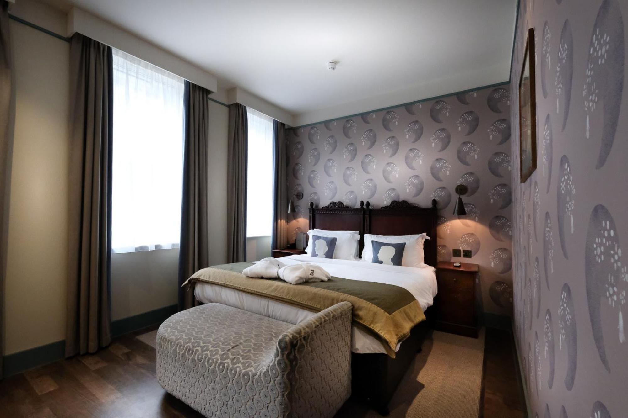 Bloomsbury Bedroom