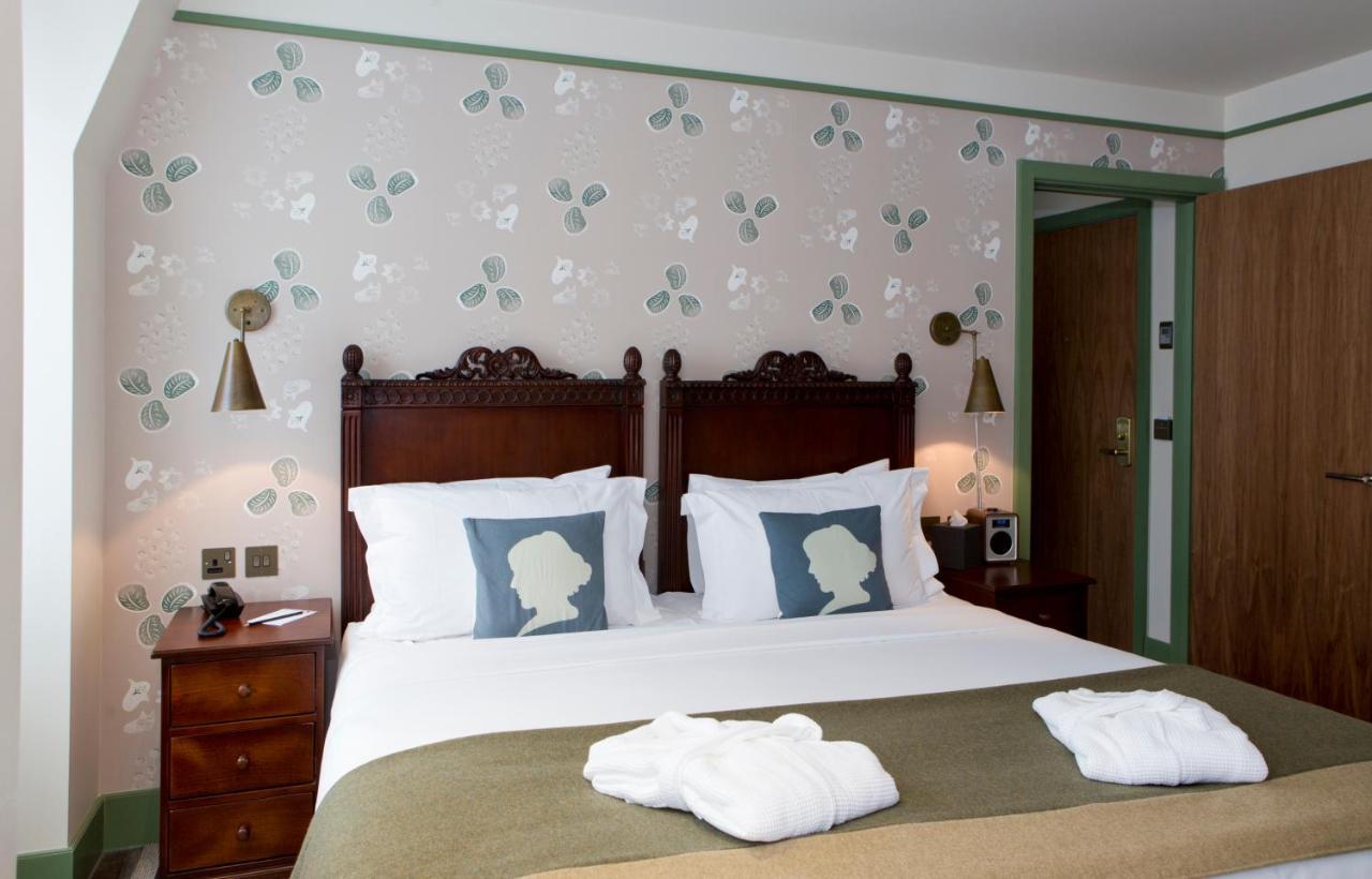 Bloomsbury Bedroom
