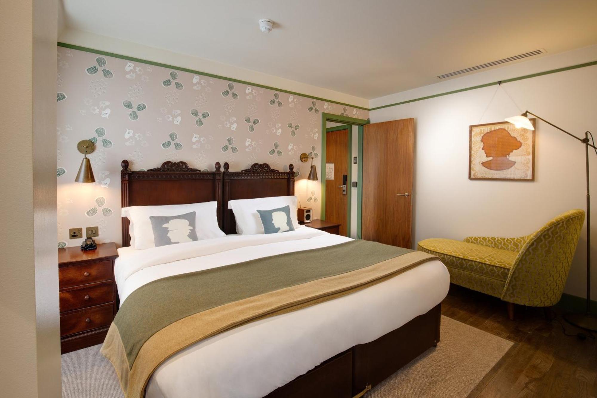 Bloomsbury Bedroom